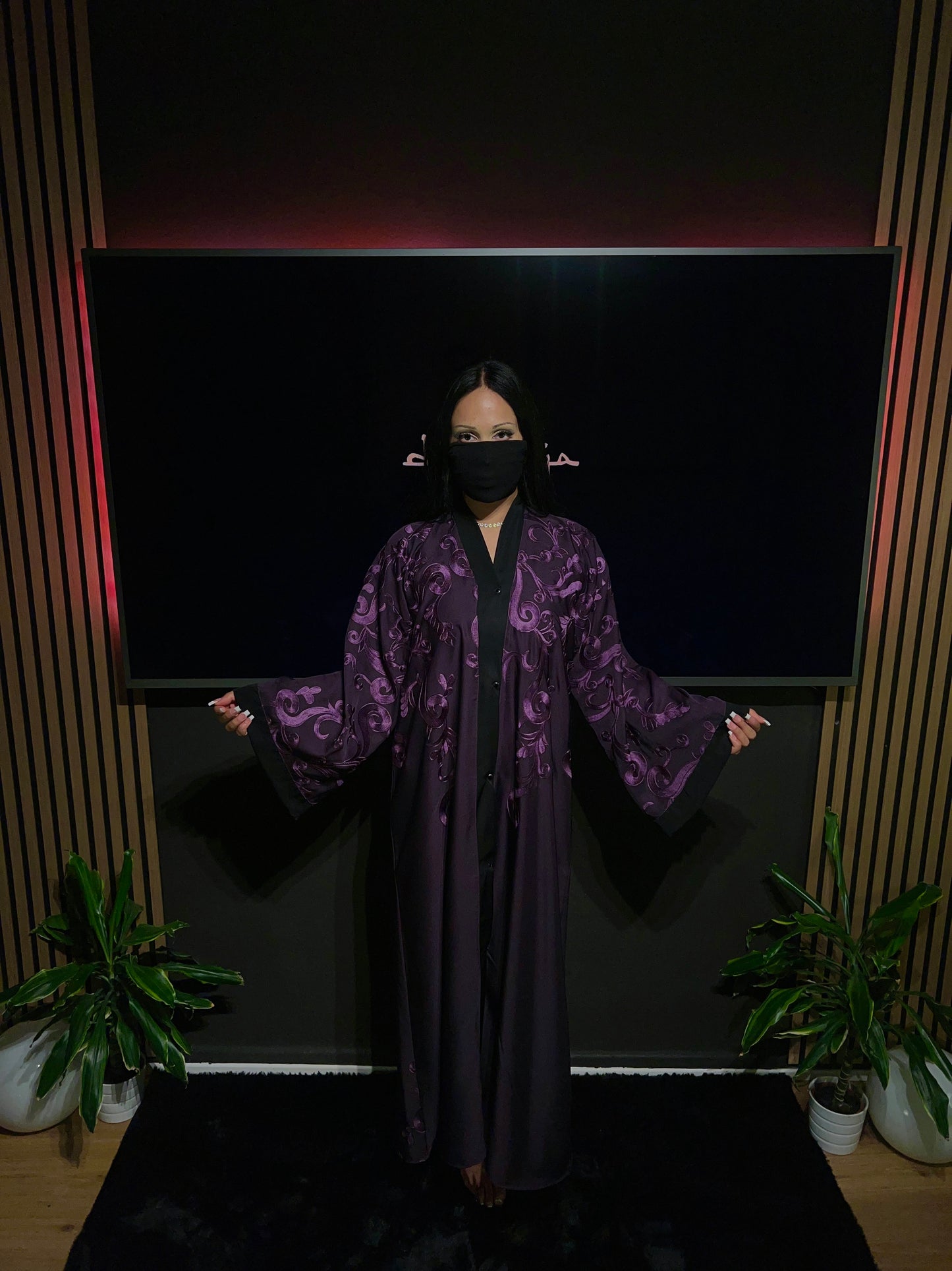 Midnight Purple Leaf ABAYA/BUTTON