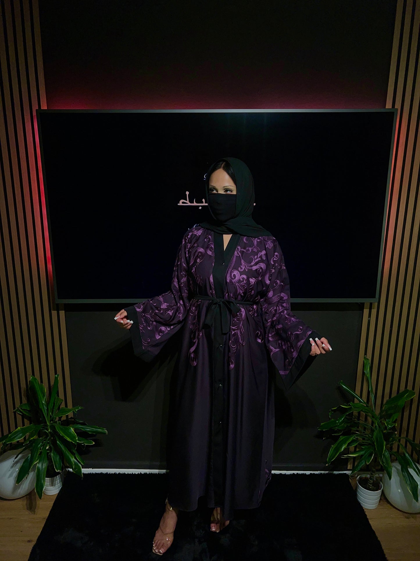 Midnight Purple Leaf ABAYA/BUTTON